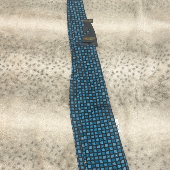 Donald J. Trump Collection Blue Checkered Men's Tie - Picture 4 of 8
